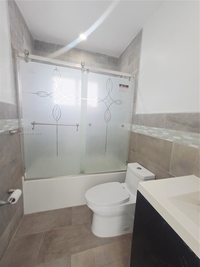 Building Photo - 4490 SW 19th St