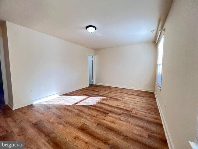 Building Photo - 782 Quince Orchard Blvd