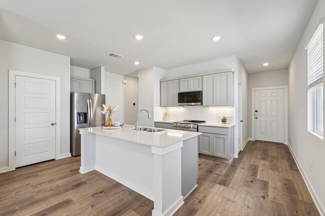 Building Photo - 133 Cutleaf