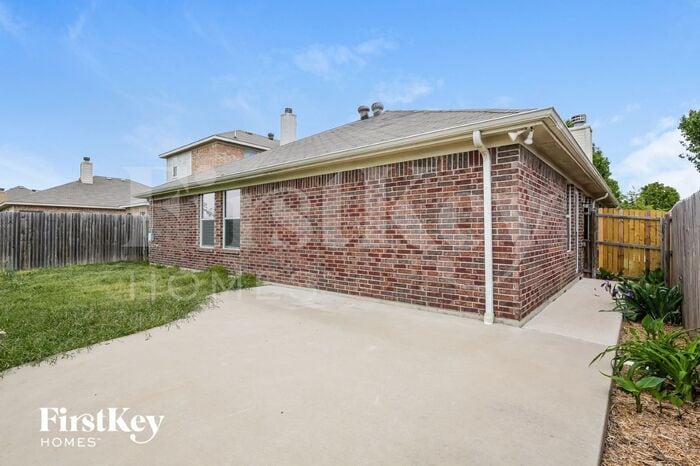 Building Photo - 10901 Braemoor Dr