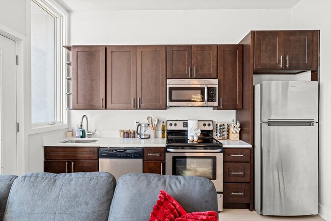 Building Photo - 826 N Broad St