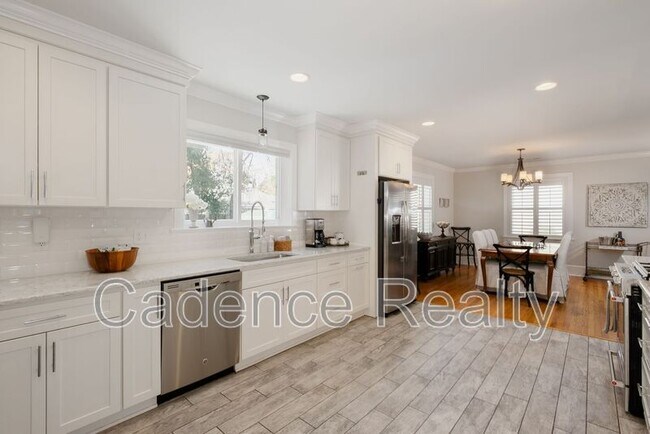Building Photo - 308 Wayne Dr
