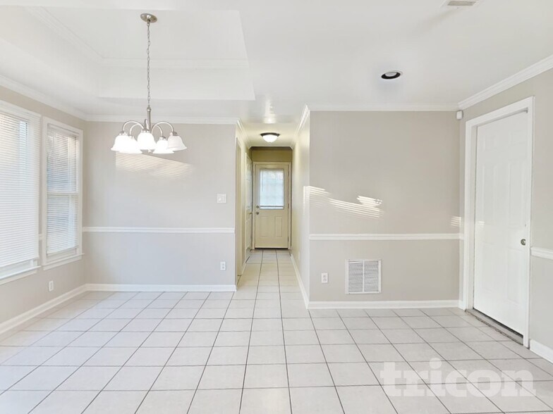 Building Photo - 4112 Trotters Way Dr