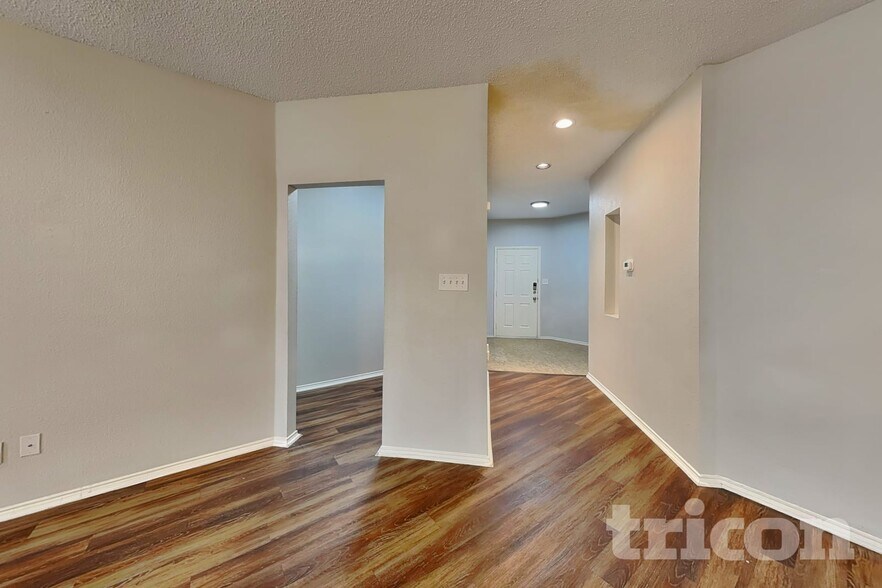 Building Photo - 6313 Downeast Dr