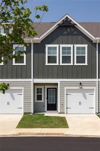 Building Photo - 622 Shallowford Rd