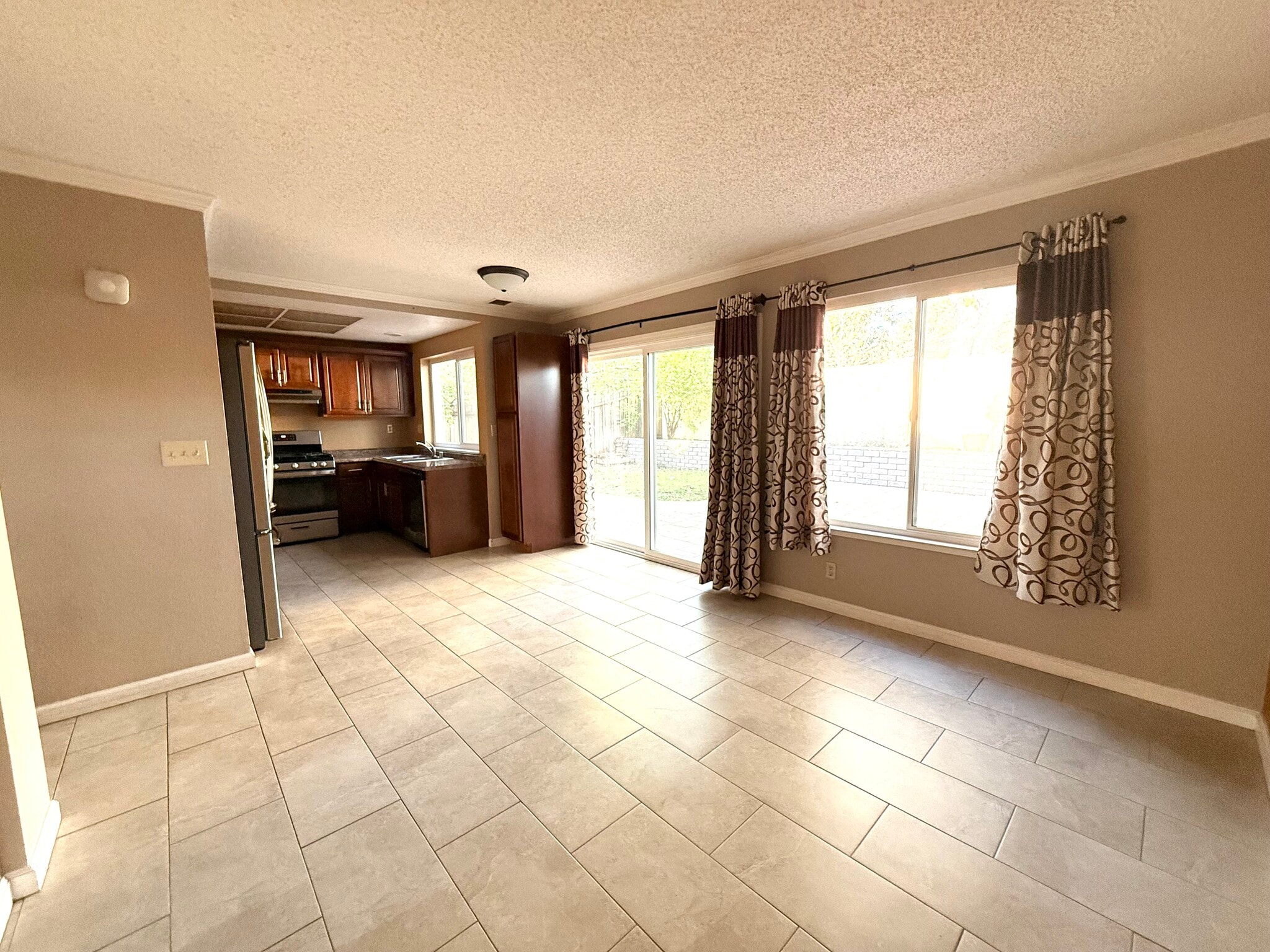 Building Photo - 1676 Lederer Cir