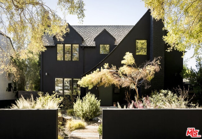 Primary Photo - 3631 Wasatch Ave