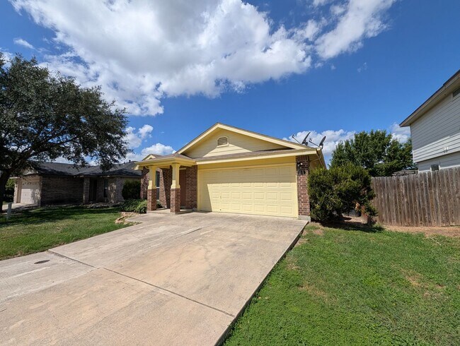 Building Photo - 369 Starling Creek
