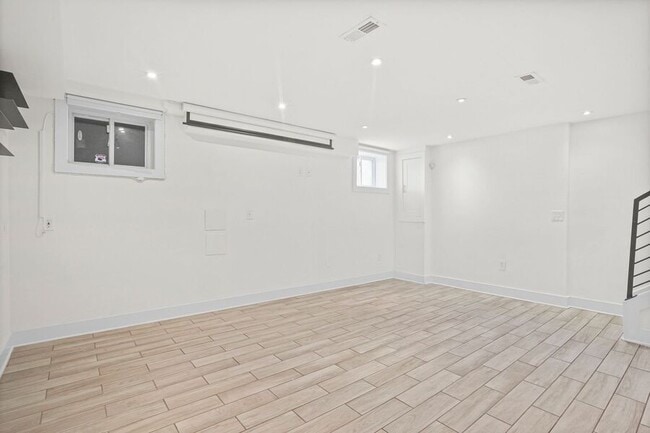 Building Photo - 1846 2nd St NW