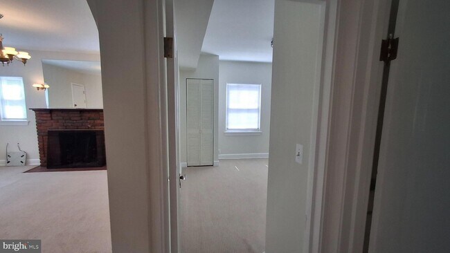 Building Photo - 8102 Garland Ave