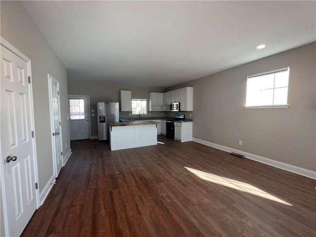 Building Photo - 518 Liberty Pk Dr