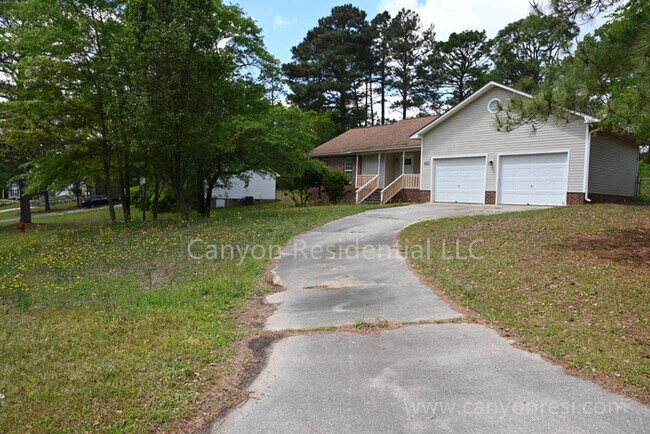 Building Photo - 101 Overlook Ct