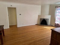 Building Photo - 603 Dartmouth Dr NE