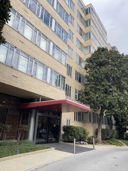 Exterior - 1711 Massachusetts Ave NW