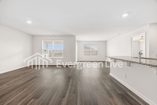 Building Photo - Coming Soon!