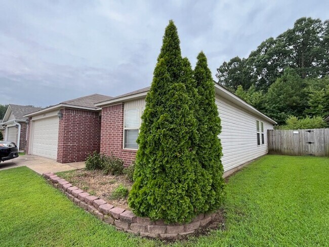 Building Photo - 2720 Brighton Pl