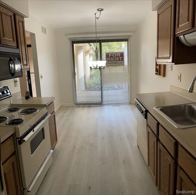 Building Photo - 969 Wexford Way