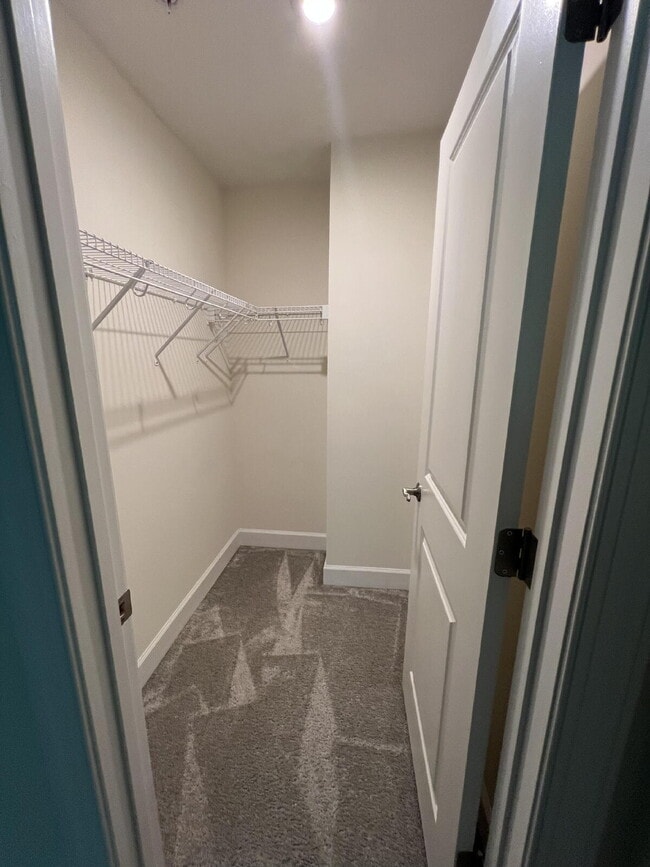 Building Photo - 4BD/3.5BA Fabulous Upper Marlboro Townhome...