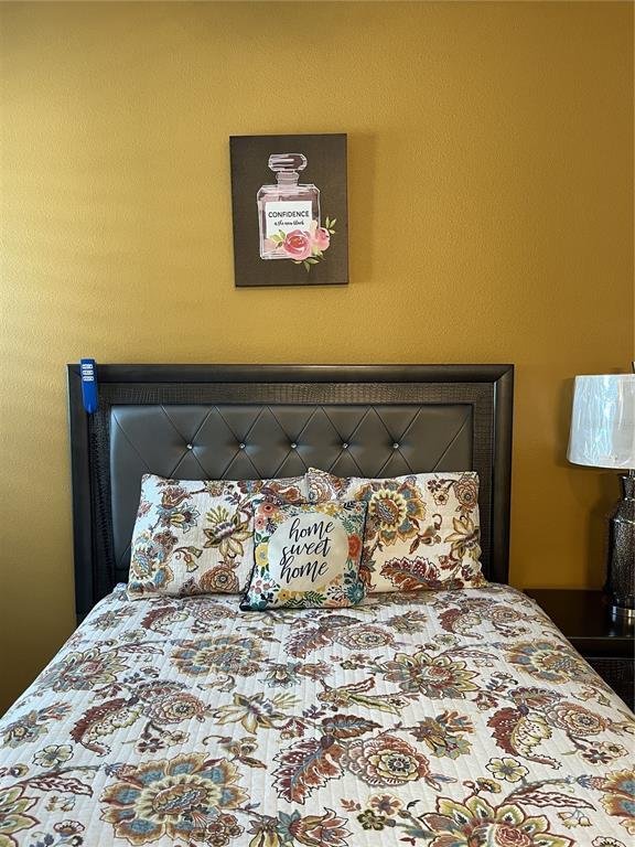 Building Photo - 3448 Current Ave