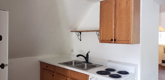 Building Photo - 26481 Crystal Rd