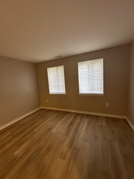Master Bedroom - 423 S Sharp St