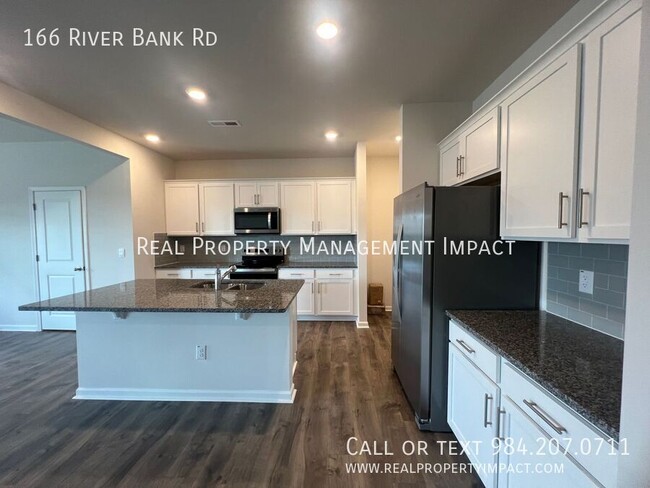 Building Photo - 166 River Bank Rd