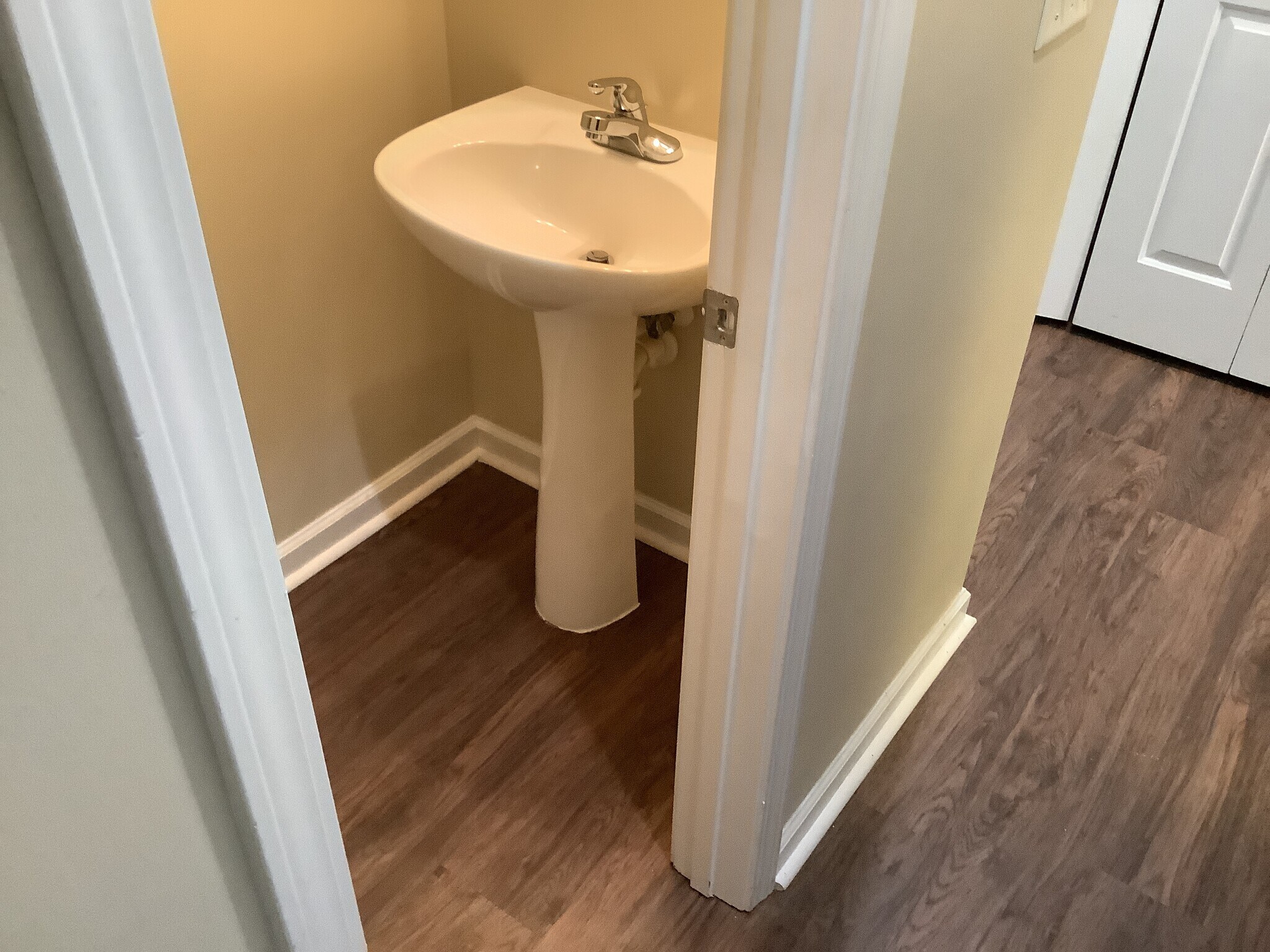 Building Photo - 111 Pin Oak Ct