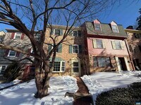 Building Photo - 120 Georgetown Green