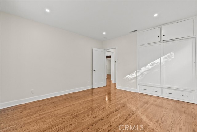 Building Photo - 624 N Hagar St