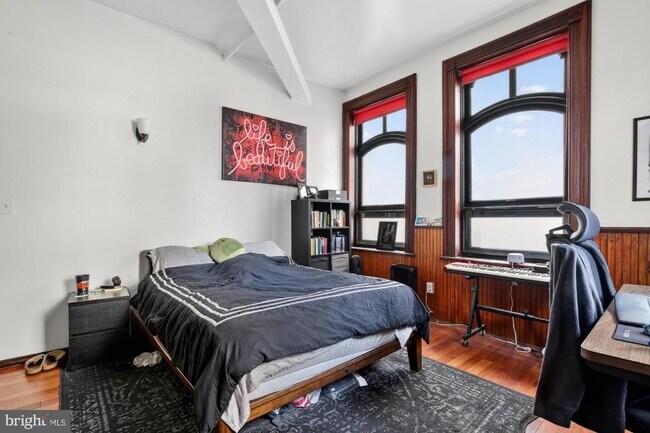 Building Photo - 35 S 13th St