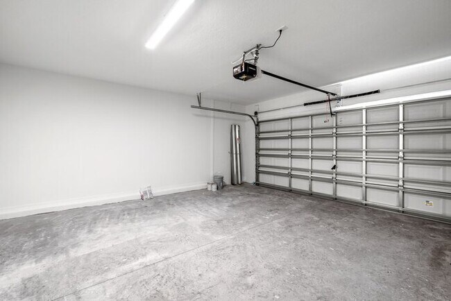 Building Photo - Like New Home For Rent in Touchstone!