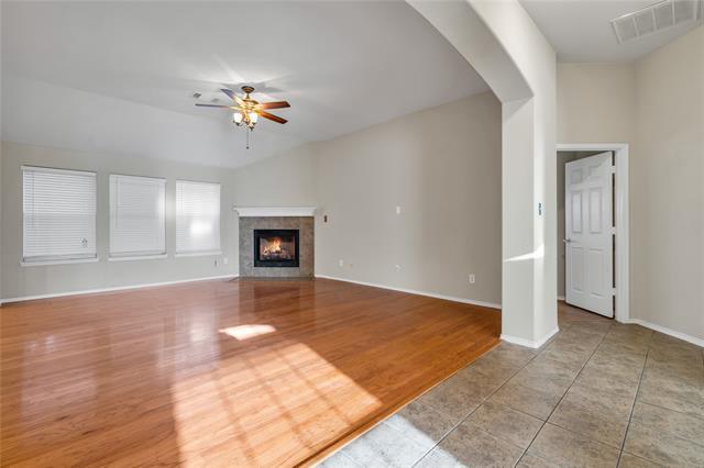 Building Photo - 608 Vanilla Ct
