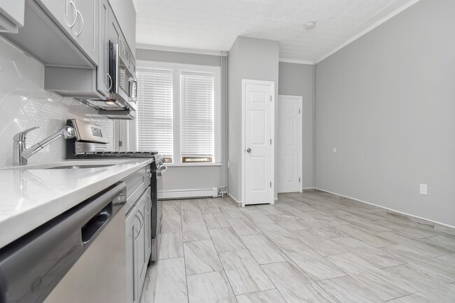 Building Photo - 2307 New York Ave