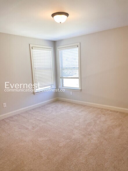 Building Photo - 4208 Stone Hall Blvd