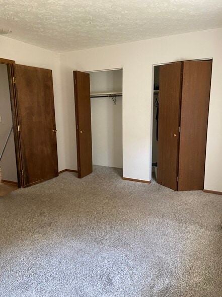 Building Photo - 267 N Colonial Dr