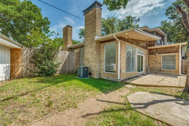 Building Photo - 3611 Stables Ln