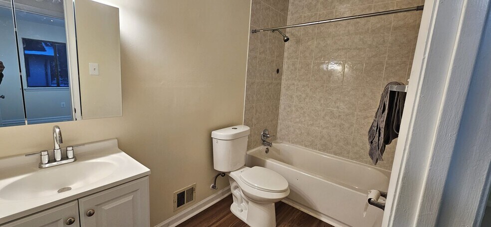 Building Photo - 8416 Fuerte Ct