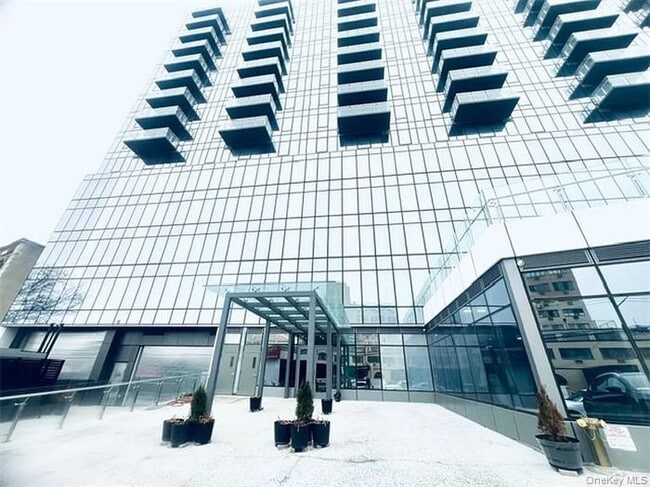 Building Photo - 33-71 Prince St