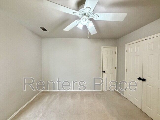 Building Photo - 2012 S Aster Ave