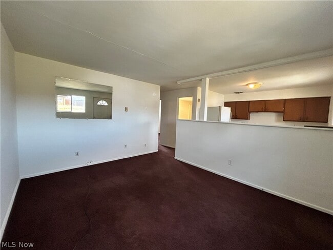 Building Photo - 301 Martin Ave