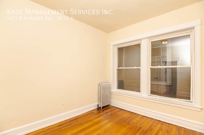 Building Photo - 4611 N Ashland Ave