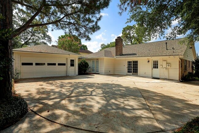 Building Photo - 12214 Whittington Dr