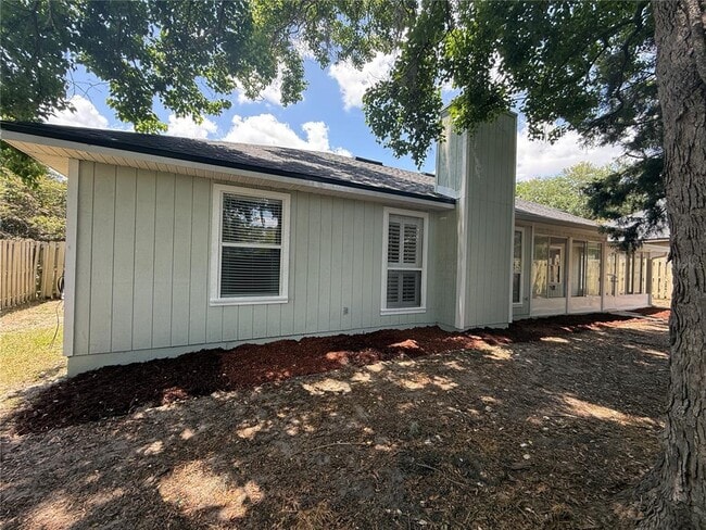 Building Photo - 5015 SW 78 Way
