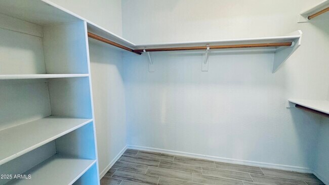 Building Photo - 10752 W Granada Rd