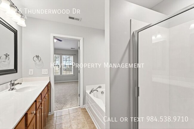 Building Photo - 8616 Thunderwood Dr