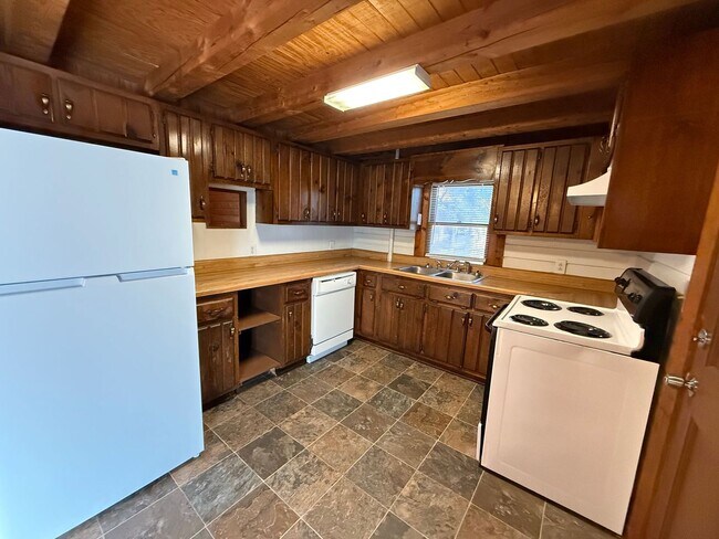 Building Photo - 553 Highway 172