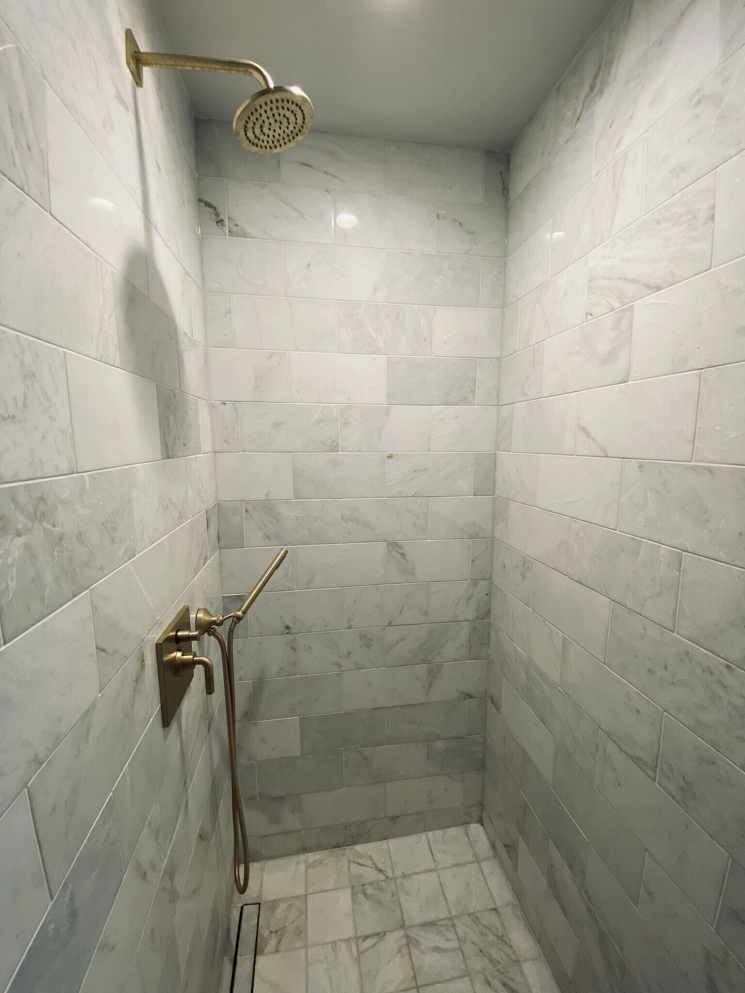 Marble Shower - 70 Rainey St