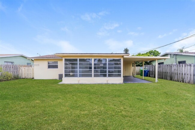 Building Photo - 9341 NW 24th Pl