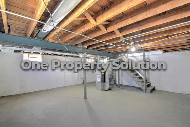 Building Photo - 1228 Aetna St