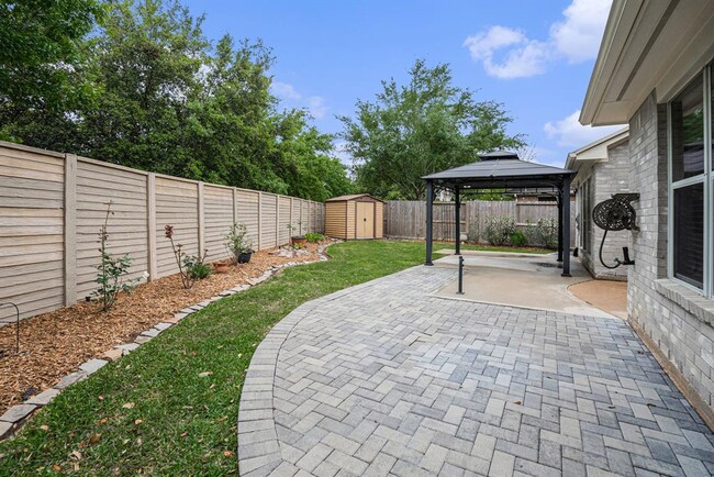 Building Photo - 9338 Stoneridge Canyon Ln